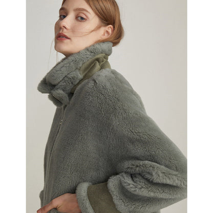 Manteau Court en Laine Élégance Raffinée